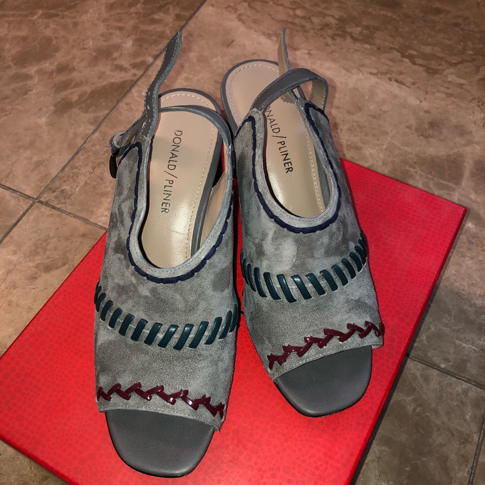 Donald J Pliner boho shoes